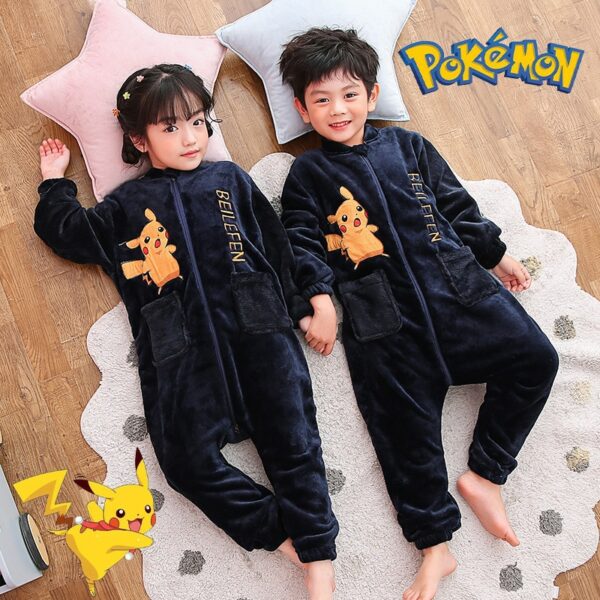 Surpyjama noir Pokémon en flanelle pour enfants sous forme de pikachu_1